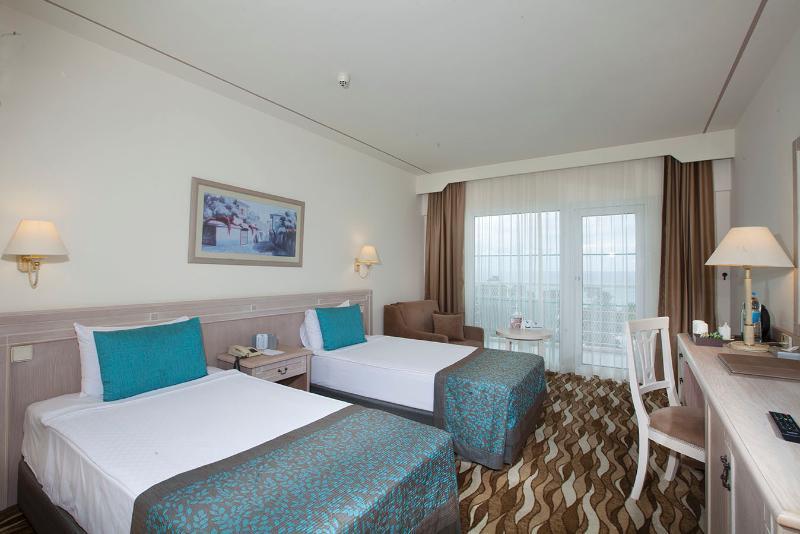 Hotel Miarosa Ghazal 5*